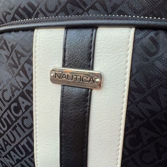 NWT Nautica Jacquard Logo Sport Striped Black & White Backpack Size Medium - Picture 4 of 17